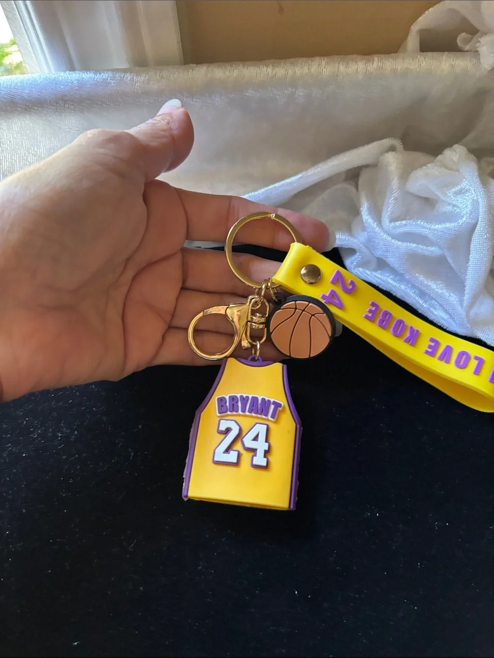 Los Angeles Lakers Kids Yellow Jersey Keychain with 24 Strap
